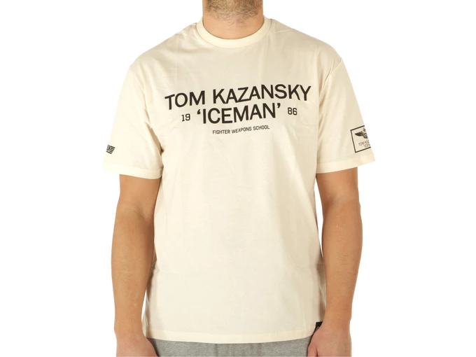  Top Gun Tom Kazansky Iceman - T-Shirt uomo ReCovered. Disponibile in diverse taglie: l, m, xl e colori bianco panna. YOUSPORTY.