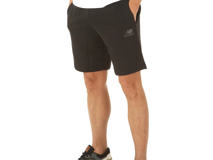  Essentials Celebrate Short - Pantaloncini uomo New Balance. Disponibile in diverse taglie: l, s e colori nero. YOUSPORTY.