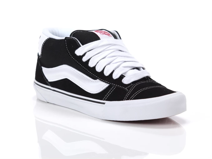  Knu Mid Black/True White - Sneakers uomo Vans. Disponibile in diverse taglie: 40, 44 e colori bianco, nero. YOUSPORTY.
