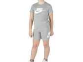  Club Tee and Short Set - Tuta bambino Nike. Disponibile in diverse taglie: 4y, 5y, 6y, 3y, 2y e colori grigio, bianco. YOUSPORT