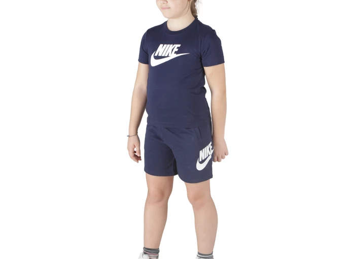  Club Tee and Short Set - Tuta bambino Nike. Disponibile in diverse taglie: 4y, 5y, 6y, 3y e colori bianco, blu. YOUSPORTY.