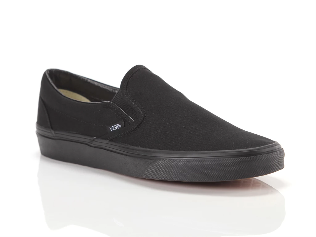  Classic Slip On - Sneakers uomo Vans. Disponibile in diverse taglie: 40, 41, 42, 43, 44 e colori nero. YOUSPORTY.